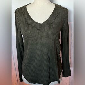 NEW w/TAGS Altar'd State V-Neck Olive Green Waffle Knit Shirt Size XS